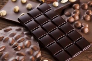 choose dark chocolate for health benefits