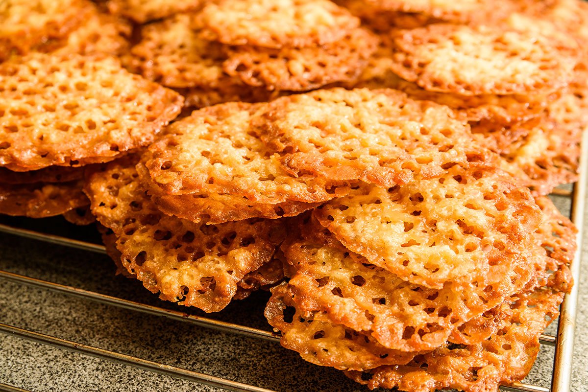 Oatmeal lace cookies